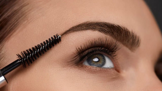 Những lỗi lông mày có thể bạn đang mắc phải - Ảnh 3.