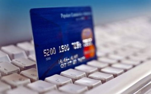 <font face="Arial, Verdana" size="2">Theo các chuyên gia bảo mật, lỗ hổng OpenSSL Heartbleed là rất nghiêm trọng vì hacker có thể đánh cắp được thông tin, có thể rút tiền khỏi tài khoản cũng như tận dụng những cơ sở dữ liệu cá nhân của người dùng phục vụ mục đích khai thác sau này.</font>