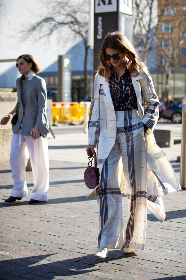 Những khoảnh khắc street style tại London Fashion Week 2019 - Ảnh 12.