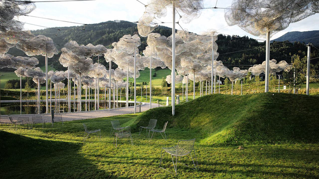 Pha lê Swarovski - Ảnh 2.