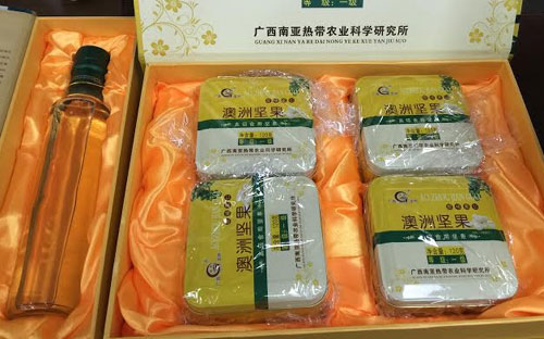 Vượt qua những khó khăn và khẳng định sau hoài nghi, Trung Quốc mở rộng diện tích mắc-ca một cách đột biến chỉ sau vài năm qua; sản phẩm chuyên nghiệp đã bắt đầu xuất hiện tại thị trường nội địa.<br>