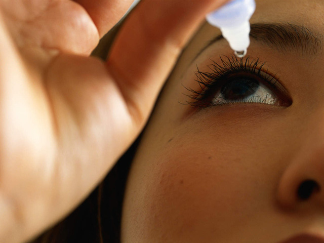 Giải pháp cho mắt bị dị ứng do khói bụi - Ảnh 2.