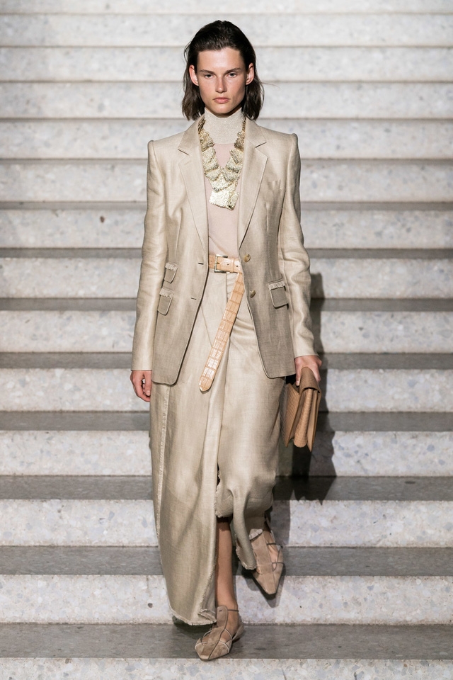 BST Resort 2020 của Max Mara: vẻ đẹp vượt thời gian - Ảnh 2.
