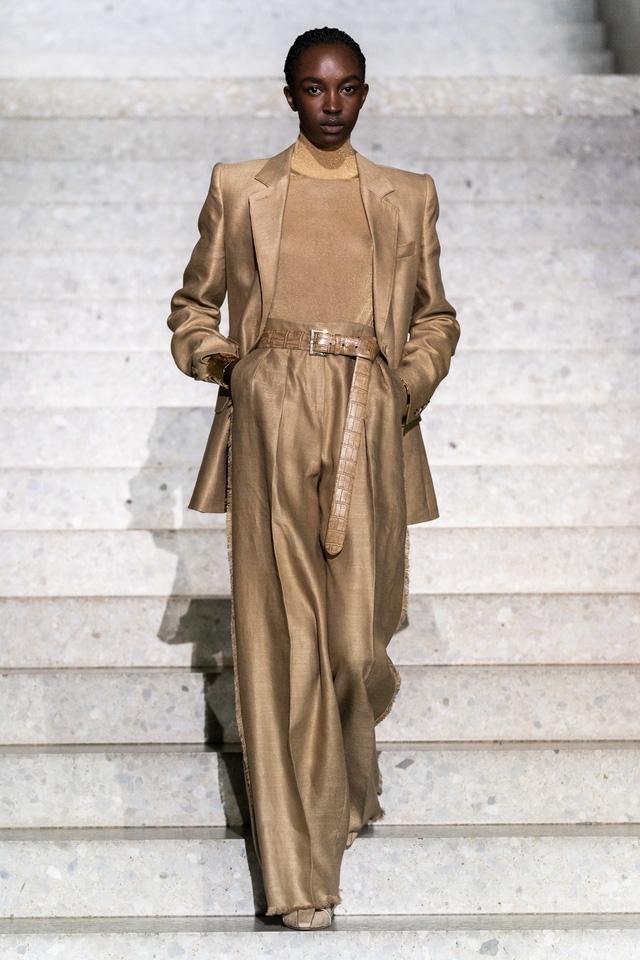 BST Resort 2020 của Max Mara: vẻ đẹp vượt thời gian - Ảnh 5.