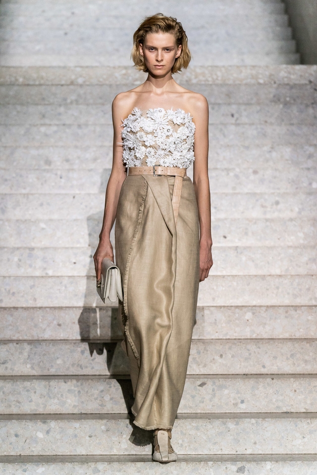 BST Resort 2020 của Max Mara: vẻ đẹp vượt thời gian - Ảnh 7.