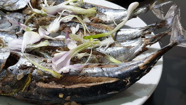 Đến Phú Yên, nhất định phải ăn món cá ồ - Ảnh 2.