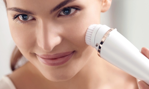 Có nên mua máy massage mặt đa năng?