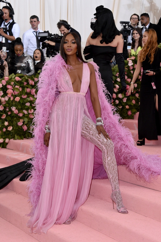 Met Gala 2019: những bộ trang phục trào phúng nhất trên thảm đỏ - Ảnh 12.
