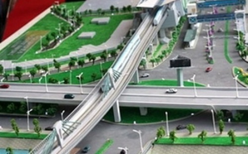 Tuyến đường sắt đô thị thí điểm đoạn Nhổn - ga Hà Nội (tuyến số 3) có tổng chiều dài 12,5km, được thực hiện từ năm 2009 nhưng đến nay đang gặp khó khăn trong giải phóng mặt bằng.<br>
