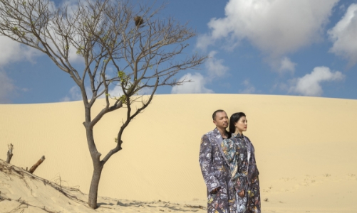 Hà Lê mang Mưa Hồng về không gian đương đại