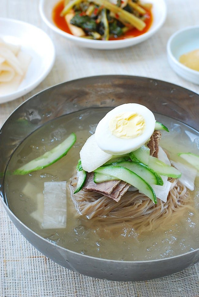 Mỳ lạnh - món ăn phổ biến nhất ở Bình Nhưỡng - Ảnh 3.