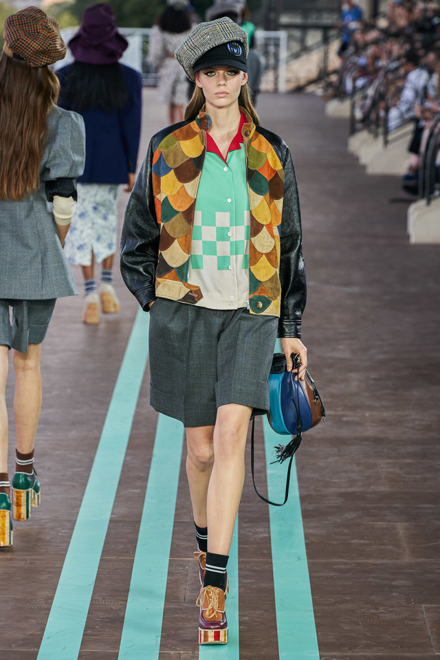 BST Resort 2020 của Miu Miu: hoài cổ và khác biệt - Ảnh 12.