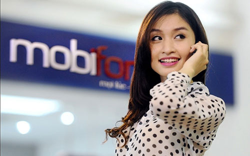 MobiFone cho biết, nhà mạng đã kết hợp với 5 ngân hàng Vietinbank, HSBC, ANZ, SeABank và Tienphongbank cho khách hàng mua Samsung Galaxy S5 trả dần.<br>