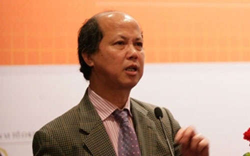 Thứ trưởng Nguyễn Trần Nam: "Nếu một người thuê một căn hộ khoảng 150 m2 như tiêu chuẩn bộ trưởng 
đang thuê là phải trả 2 triệu đồng rồi, mà lương bộ trưởng hơn 10 triệu 
đồng thôi".<br>