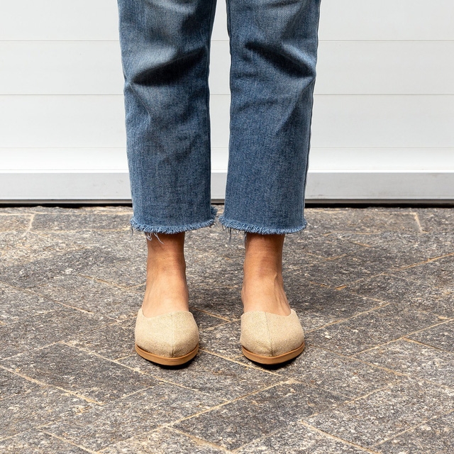 Diện giày mules xuống phố ngày hè - Ảnh 7.