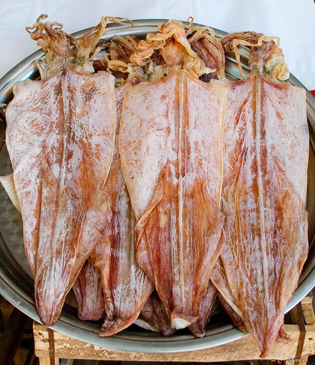 Tránh mua nhầm mực khô tẩm hóa chất - Ảnh 3.