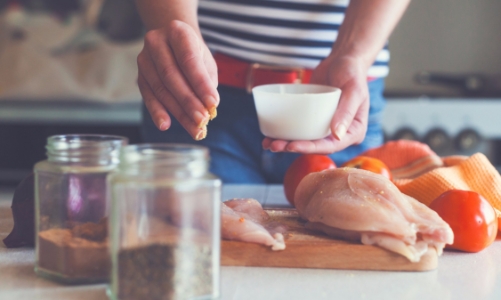 Ăn mặn có thể rút ngắn tuổi thọ?