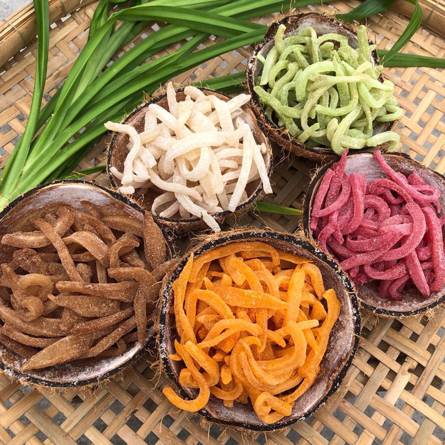 Mứt dừa – hương trái miền Tây - Ảnh 1.