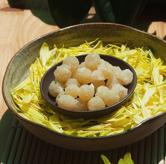 Mứt sen trần – Tết Hà Nội trong ký ức - Ảnh 1.