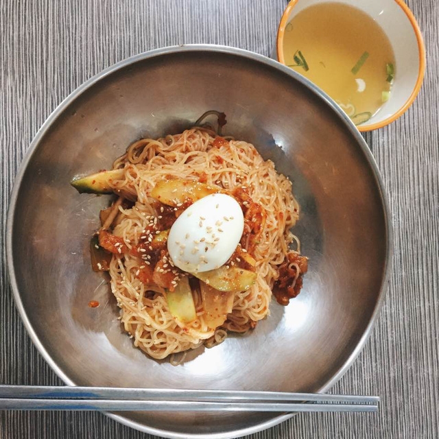 Đánh tan cái nóng Busan với món mỳ Milmyeon - Ảnh 2.