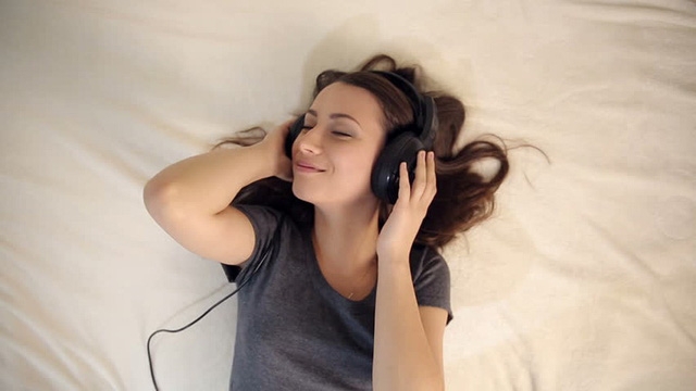 Những lưu ý để bảo vệ và cải thiện thính giác - Ảnh 2.