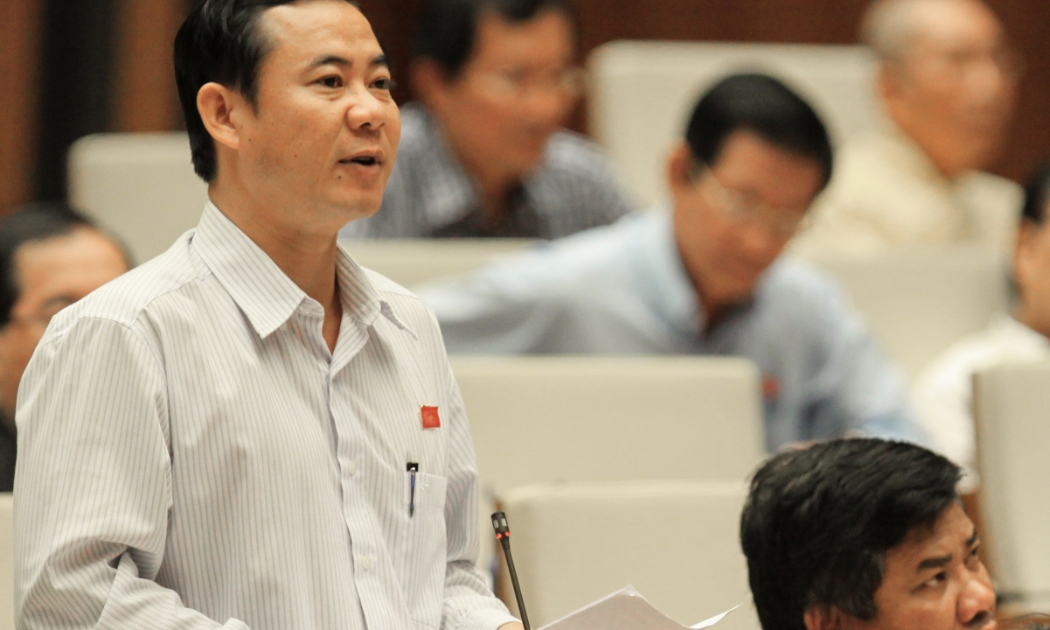 Đại biểu Nguyễn Thái Học cho rằng, quyền của Mặt trận được quy định trong dự án luật là tham gia xây dựng Đảng, muốn tham gia xây dựng Đảng tốt thì phải thực hiện chức năng giám sát.<br>
