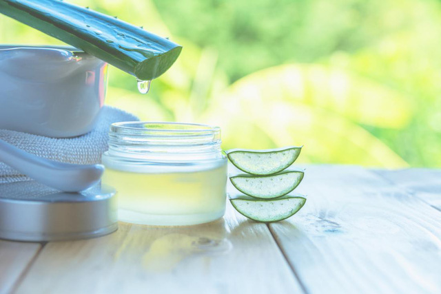 Dưỡng da tại nhà bằng nha đam tươi - Ảnh 3.