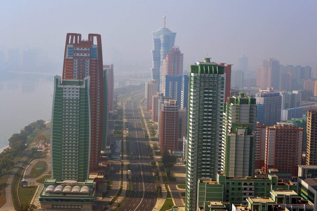 Ngắm tòa nhà 70 tầng xây trong một năm tại Triều Tiên - Ảnh 5.