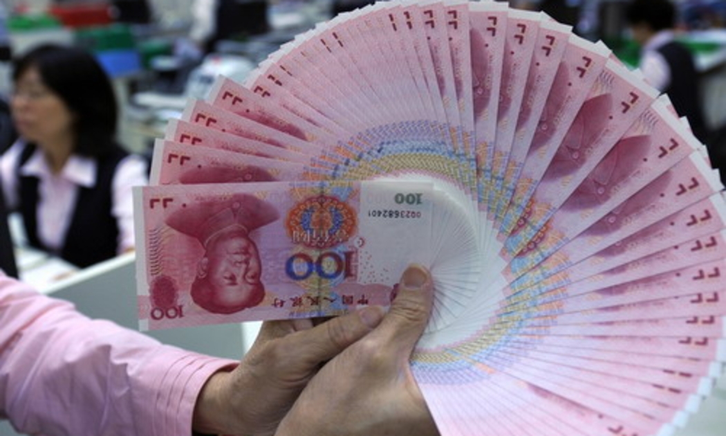 Chính sách neo tỷ giá được Trung Quốc áp dụng một thời gian dài, quả thực, đã giúp củng cố niềm tin vào đồng Nhân dân tệ, hỗ trợ mạnh mẽ cho xuất khẩu, du lịch, đầu tư của Trung Quốc - Ảnh: BusinessKorea.<br>