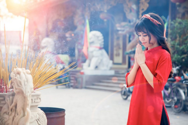 Cẩn thận mua nhầm nhang hương tẩm hóa chất - Ảnh 1.