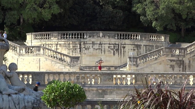 Mùa thu vàng mơ mộng ở Nîmes - Ảnh 10.