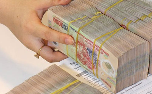 Nửa đầu năm 2015 là cao điểm các tổ chức tín dụng phải bán lại nợ xấu cho VAMC, theo chỉ đạo của Ngân hàng Nhà nước.<br>