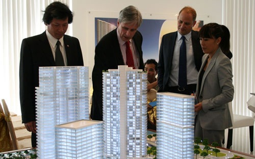 Những gười làm trong ngành, nghề liên quan đến bí mật nhà nước cũng thuộc diện cấm lần này. 