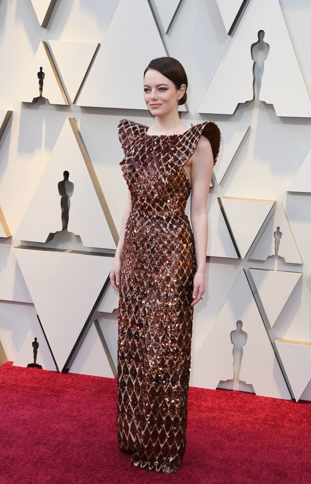 Thảm đỏ Oscar 2019: 10 bộ cánh gây ấn tượng nhất - Ảnh 2.