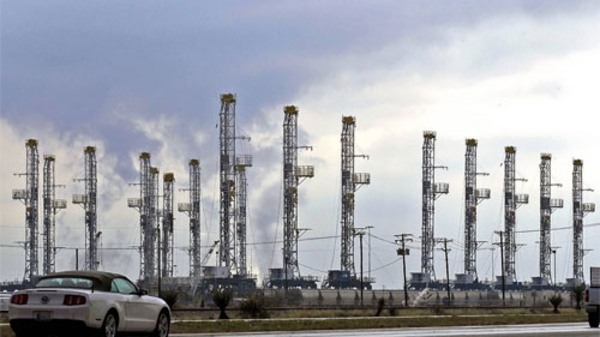 Giá dầu thế giới cao nhất từ đầu năm