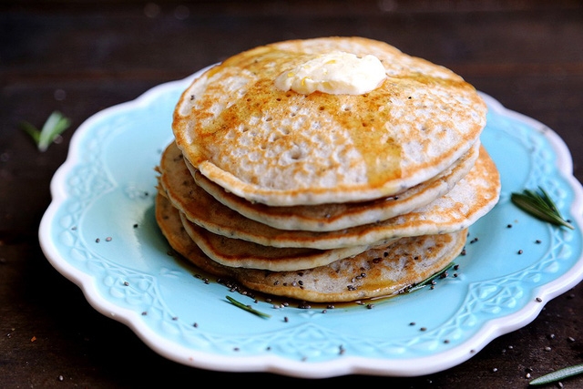 Thử làm 4 món tráng miệng ngon với hạt Chia - Ảnh 1.