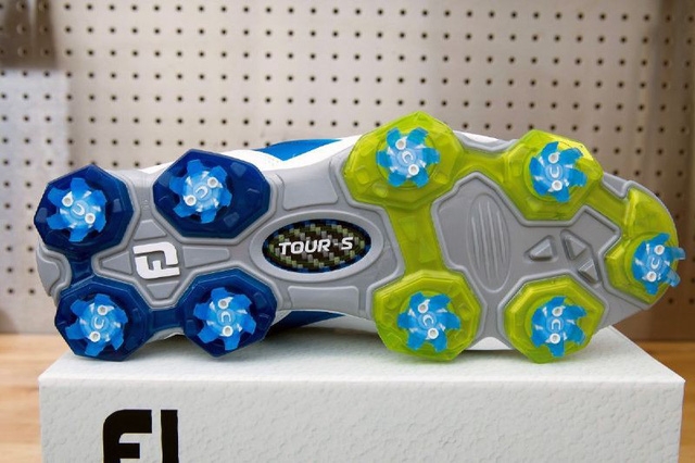 Top 5 đôi giày golf được yêu thích nhất năm 2018 - Ảnh 7.