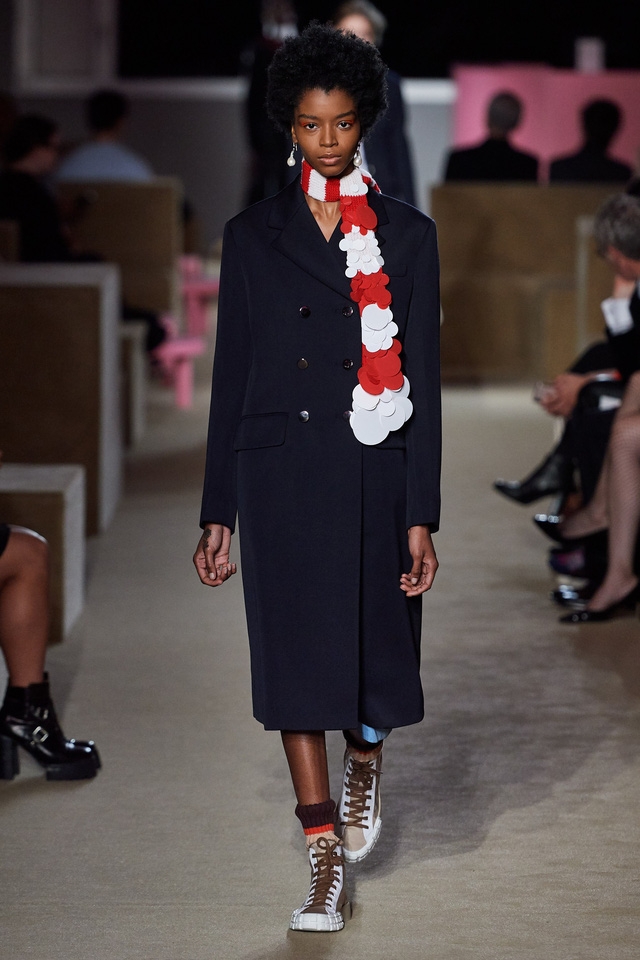BST Resort 2020 của Prada: tự do cùng cotton - Ảnh 1.