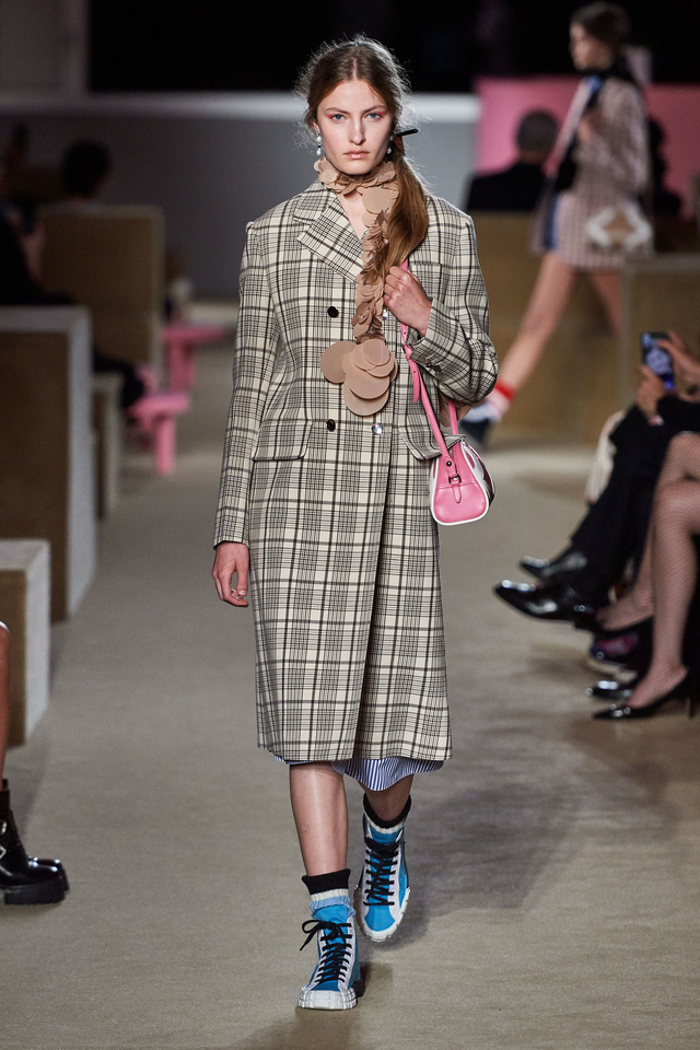 BST Resort 2020 của Prada: tự do cùng cotton - Ảnh 7.