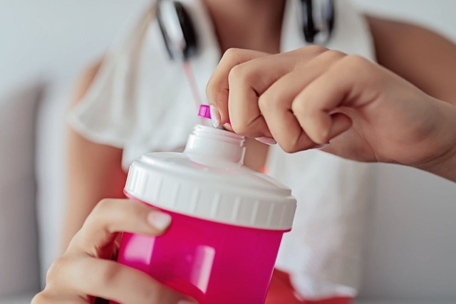 Whey protein không thực sự giúp phục hồi cơ bắp? - Ảnh 3.