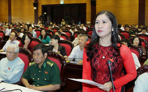 Các đại biểu thảo luật Luật Bảo hiểm y tế sửa đổi, ngày 22/5 - Ảnh: TTXVN.<br>