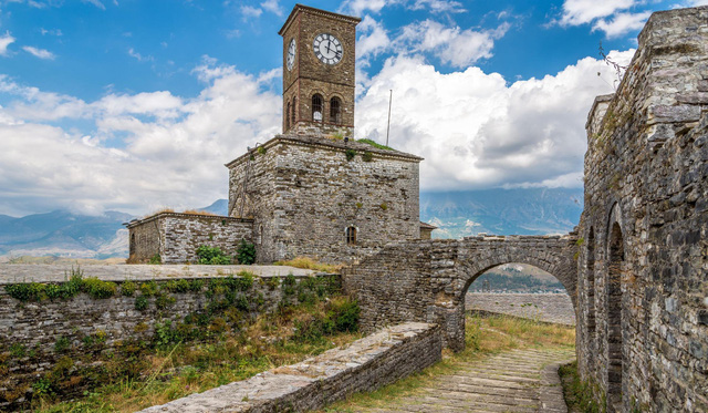 Albania – vùng đất đẹp ẩn mình giữa châu Âu - Ảnh 11.