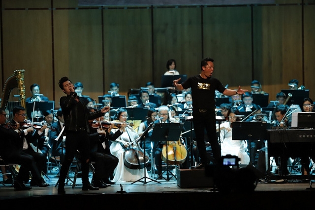 Nhạc cổ điển một lần nữa chia sẻ sân khấu với pop, rock - Ảnh 2.