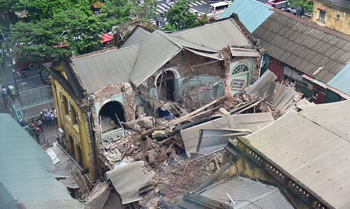 Biệt thự thời Pháp tại Hà Nội bất ngờ đổ sập