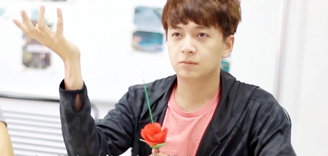 Ngô  Kiến Huy khổ luyện ảo thuật cho phim Yêu Đi, Đừng Sợ! - Ảnh 2.