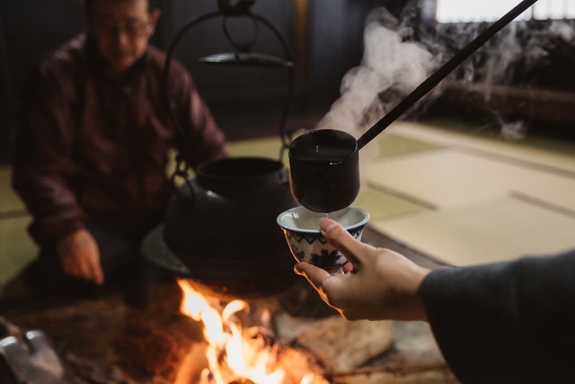 Shirakawa-go: làng cổ đẹp như tranh của Nhật Bản - Ảnh 10.