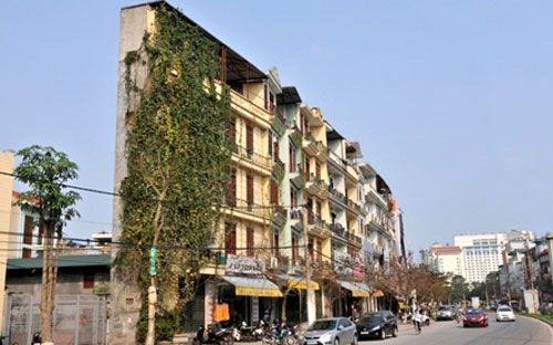 Dự luân cho rằng, với quy định "phạt cho tồn tại" sẽ tạo nên một sự hỗn loạn về quy hoạch, kiến trúc tại nhiều địa phương.<br>