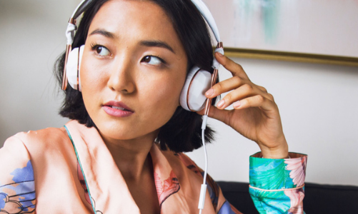 Những bài hát, nhạc sĩ và podcast nào được nghe nhiều nhất thập kỉ qua?