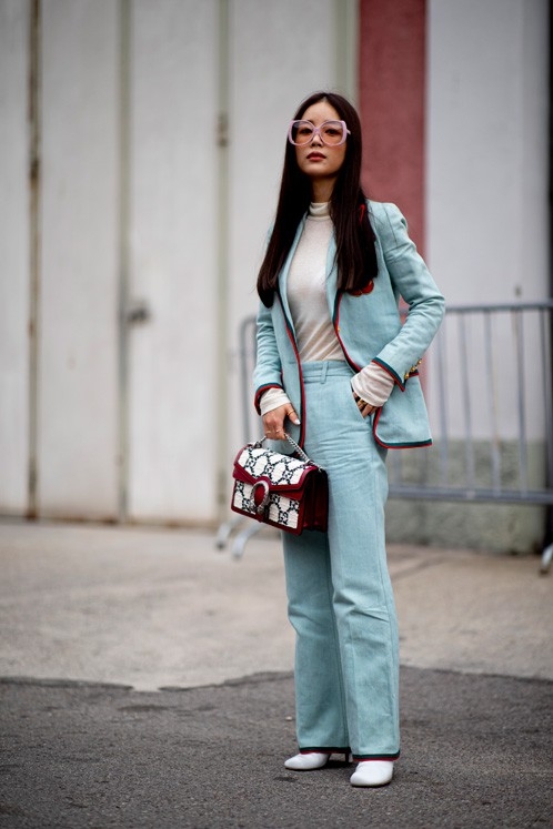 Mùa Xuân - Hè 2020: bộ suits nữ sẽ phủ sóng? - Ảnh 15.