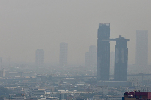 Nguy cơ mắc bệnh tăng nhãn áp do bụi mịn - Ảnh 1.